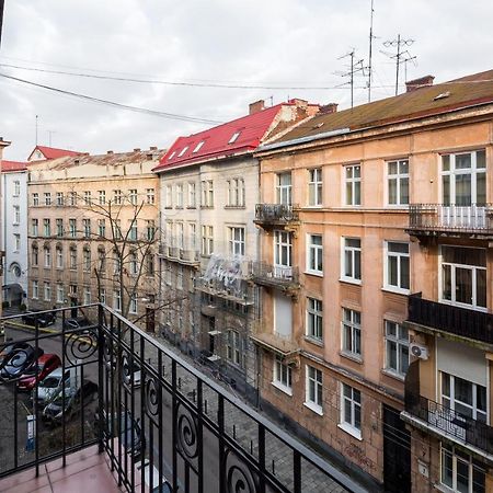 利沃夫Romari Два Поверхи公寓 外观 照片